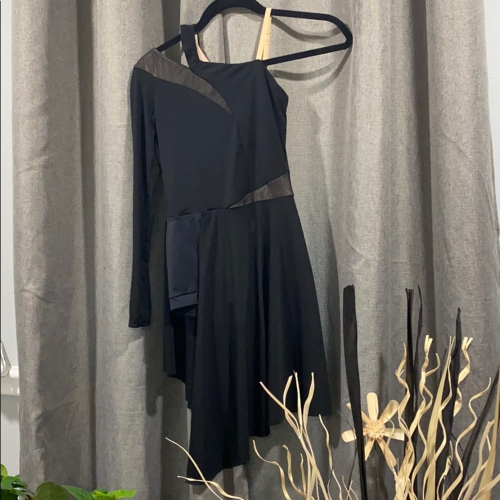 WEISSMAN ASYMETRICAL CONTEMPORARY BODICE